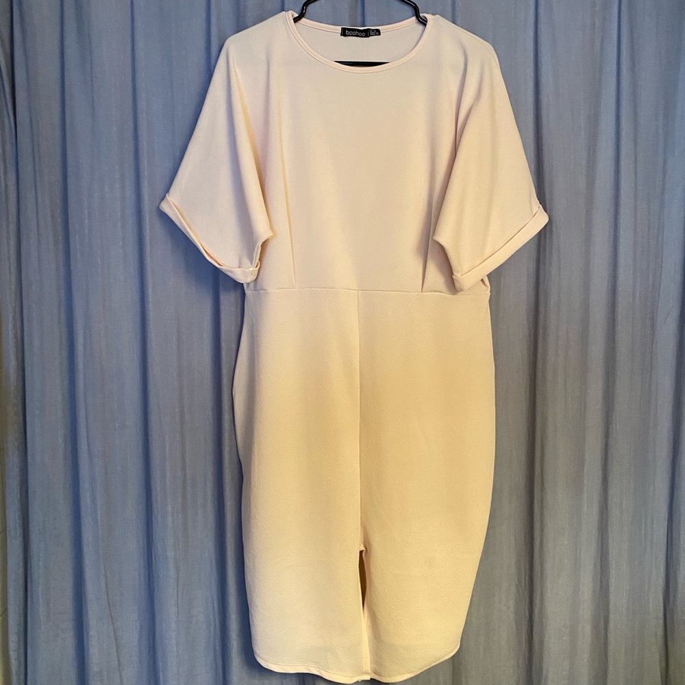 Boohoo Plus Blush Midi Dress